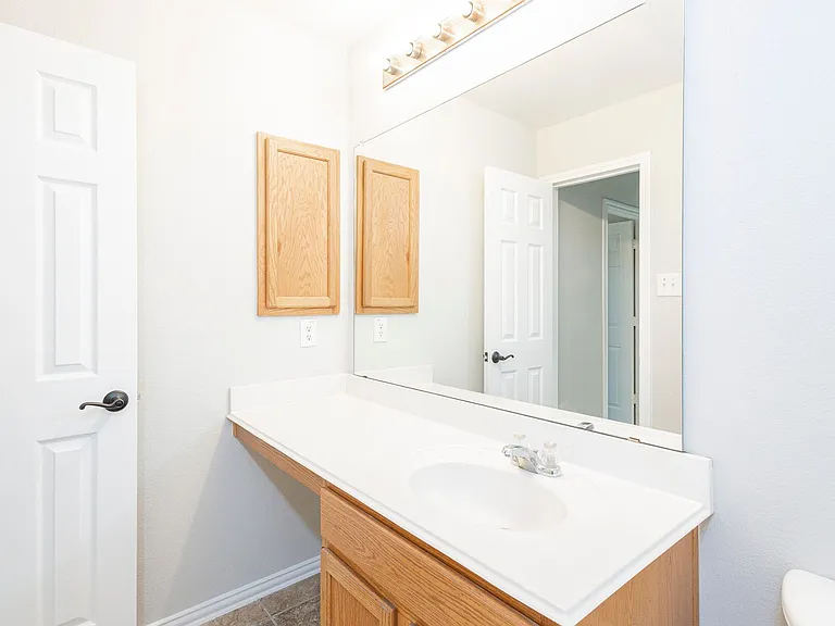1509 Heron Dr — Photo 34