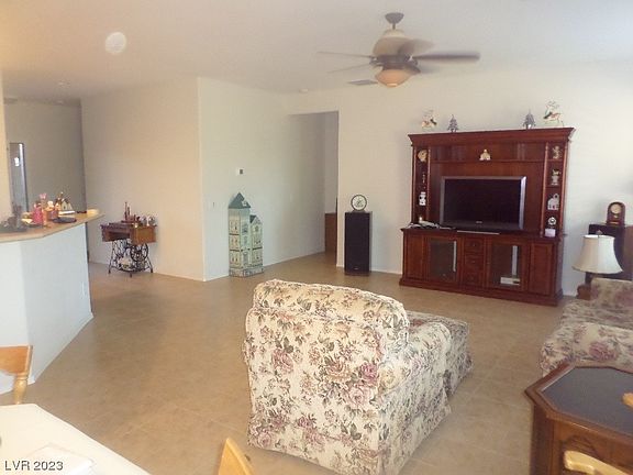 3rd image of 6089 Forest Pony Ave