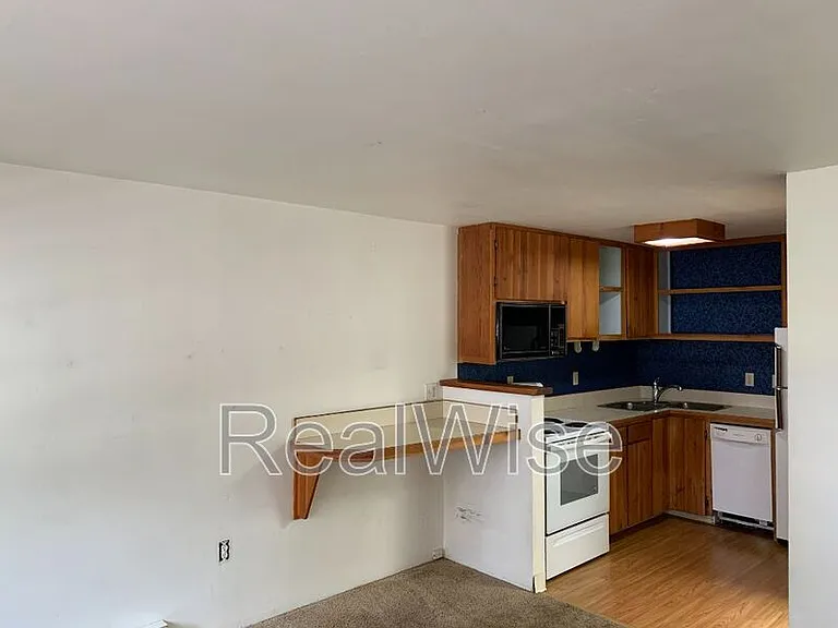 801 Ashland St #5 — Photo 6
