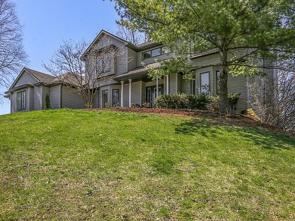 2nd image of 3711 Oakmont St SE