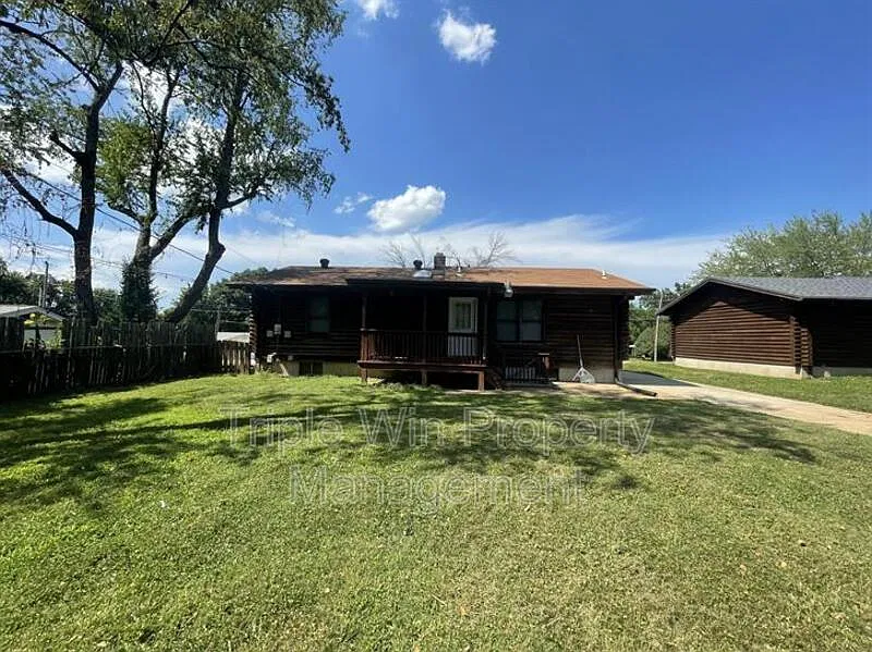 60 Mohan Dr. Florissant, MO 63033 — Photo 4
