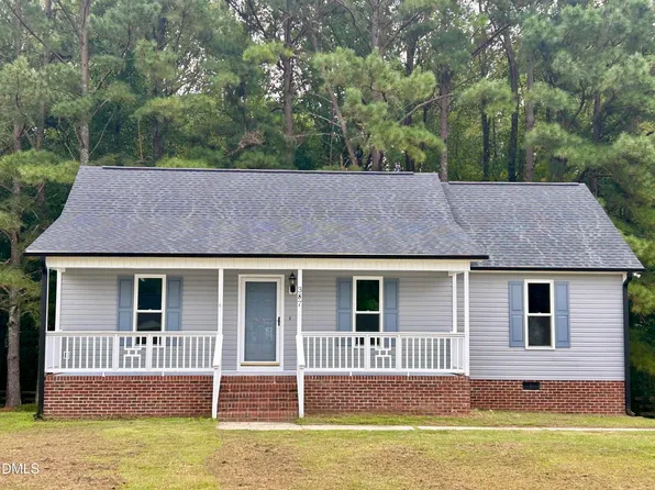 387 N Pleasant Coates Rd, Benson, NC 27504