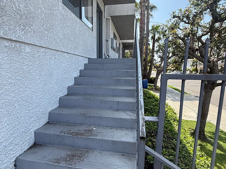 Staircase directly to the unit