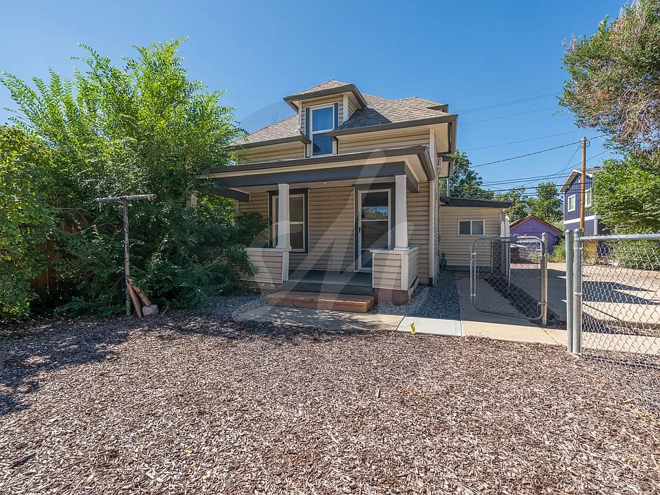 1215 W Colorado Ave