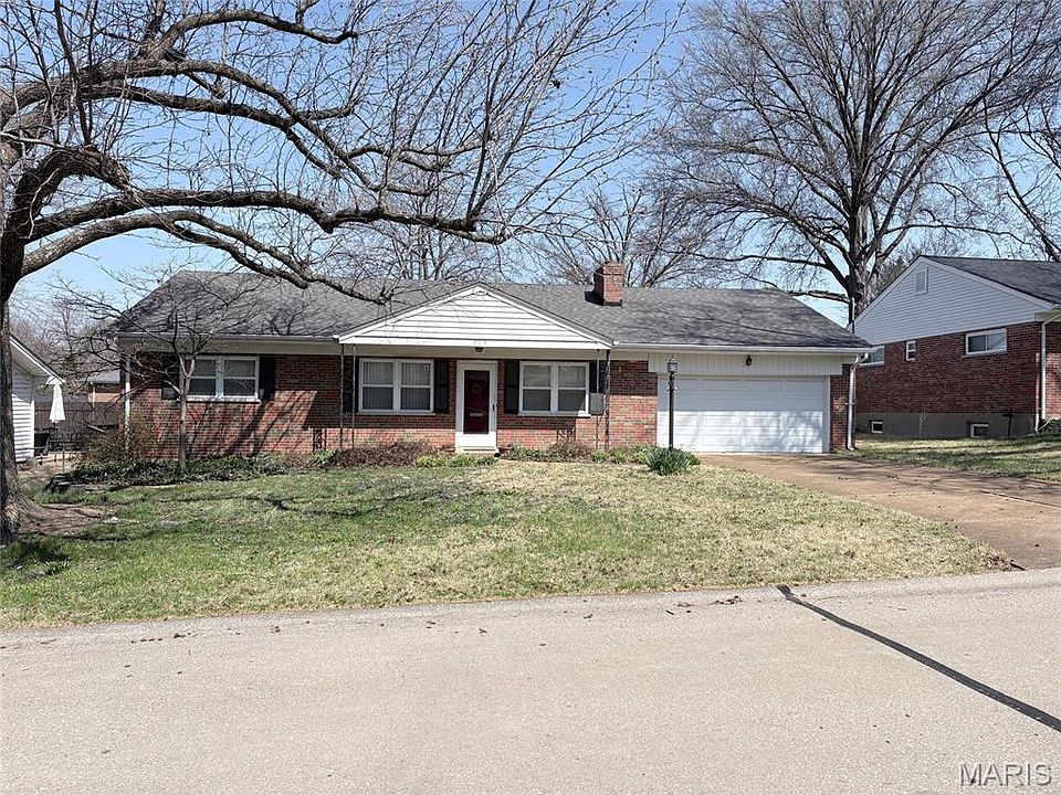 1st image of 715 Kirkshire Dr