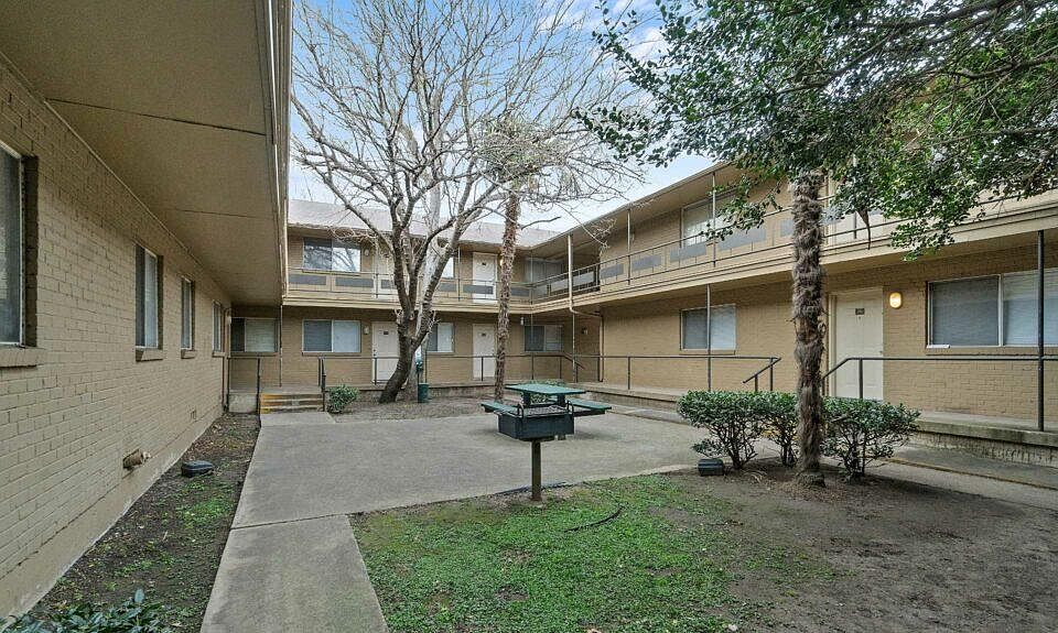 Upper E 6127 Gaston Ave Dallas TX Zillow