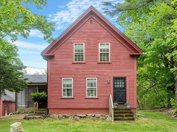 49 East Road, Atkinson, NH 03811