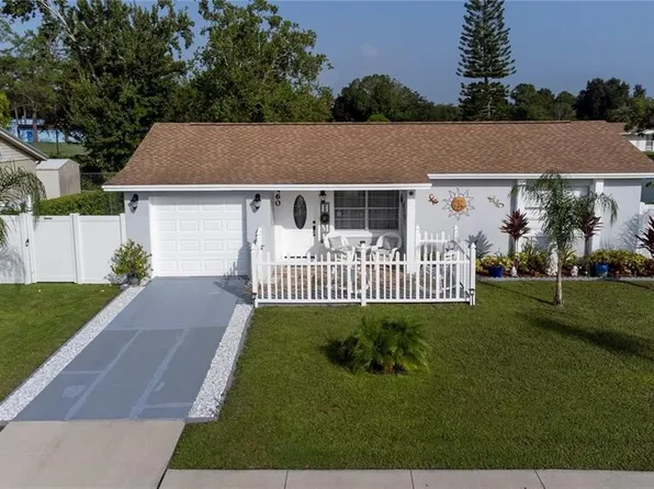 160 Jalapa Dr, Kissimmee, FL 34743
