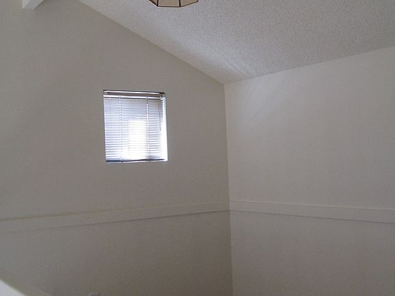 2nd image of 28007 Tiffany Ln Unit 318