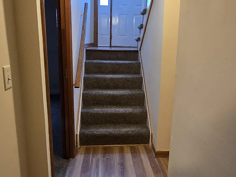 2 Willow Ct — Photo 2
