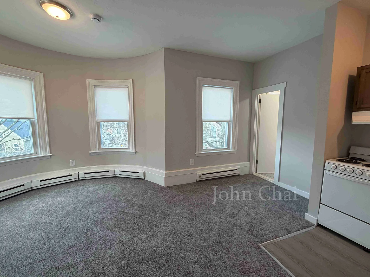 Studio, 400 sqft, $1,765 — Photo 3