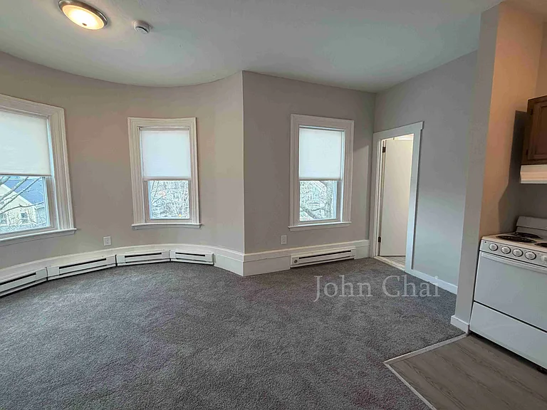 592 Cambridge St #33 — Photo 3
