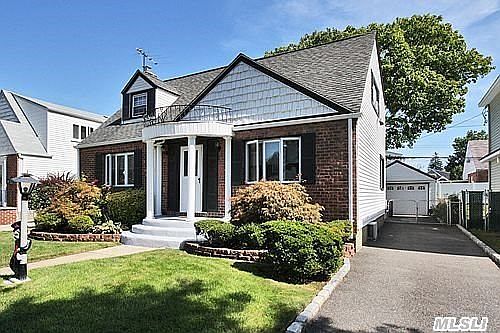 2nd image of 250 Dorchester Rd