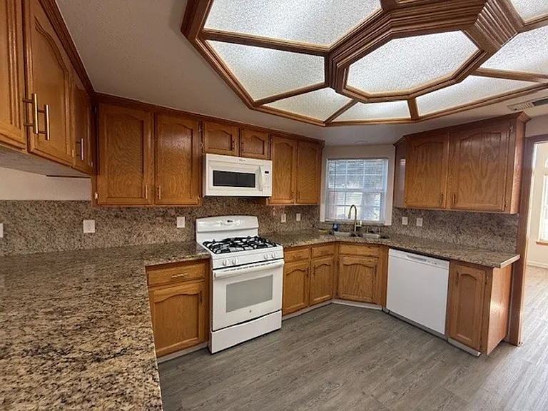 4440 W Orchard Ave — Photo 5