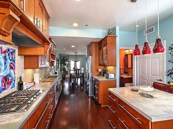 Gorgeous Chef Kitchen