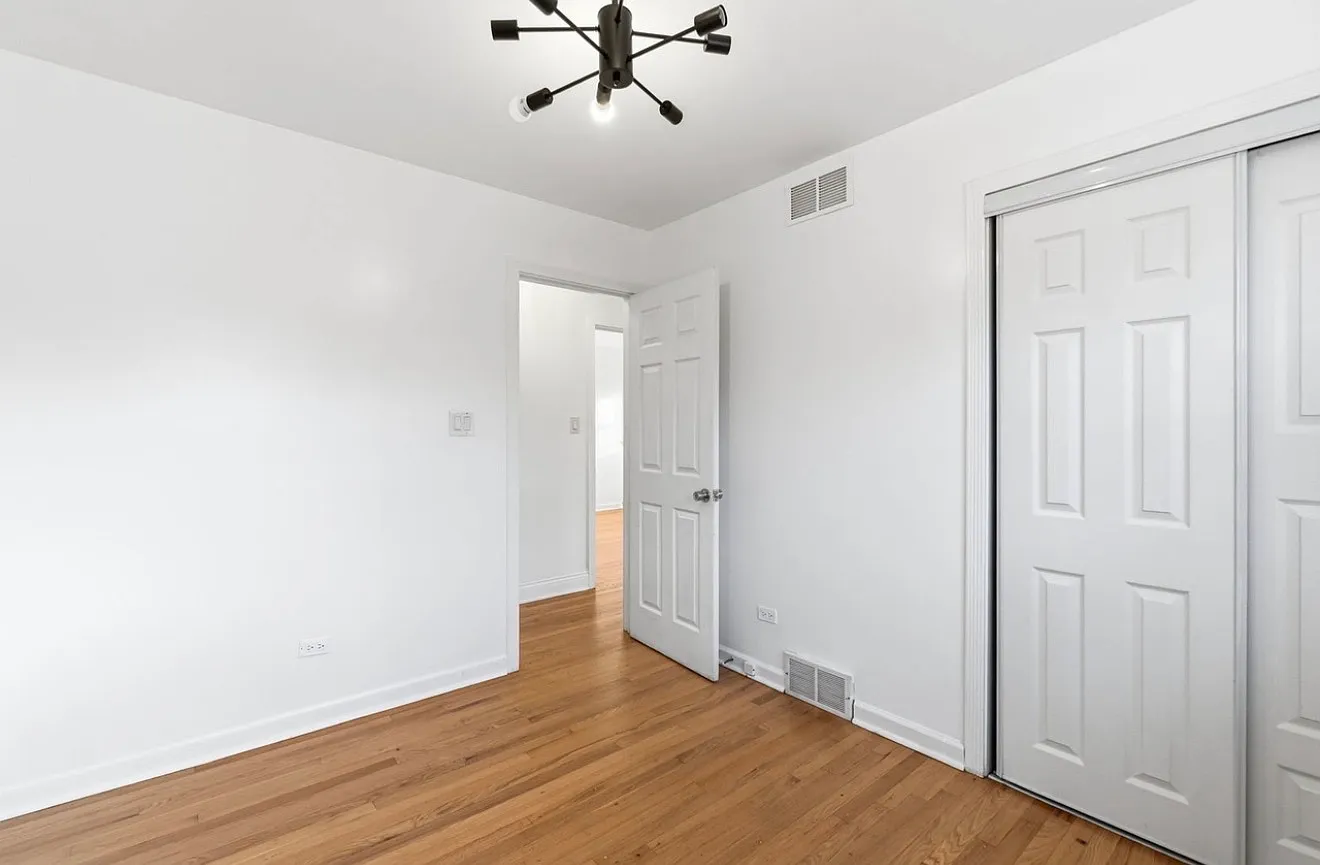 8344 Kedvale Ave — Photo 3