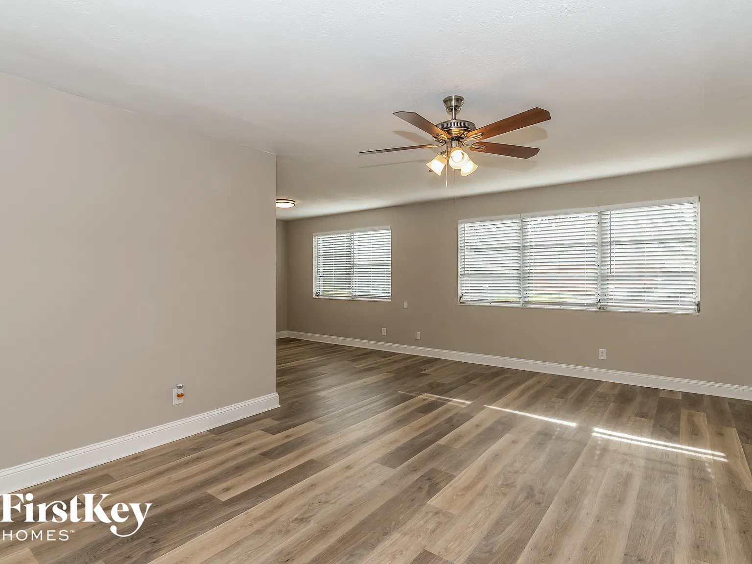 3 bed, 2.0 bath, 1350 sqft, $1,950 — Photo 2