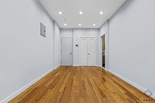 Rented by ERNY LLC | media 4