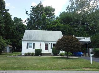 21 Frank St, Mine Hill, NJ 07803