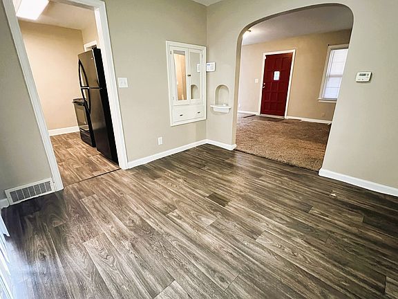 571 S Roosevelt dining room_12192024