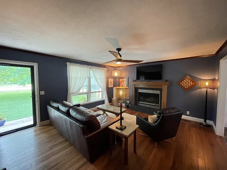 1314 Nottaway Ct — Photo 5