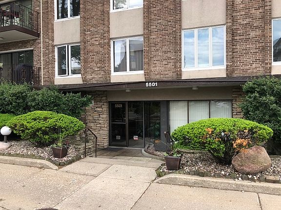 2nd image of 5501 Lincoln Ave Unit 307