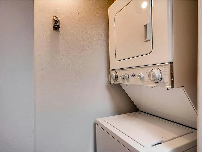 1825 Kendall St #312 — Photo 23