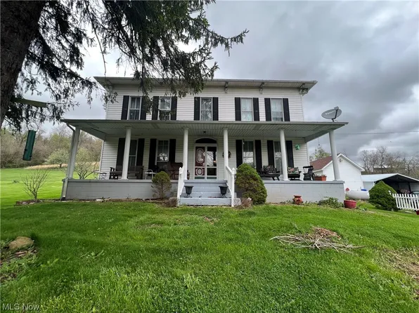 21315 McCoy Rd, Freeport, OH 43973