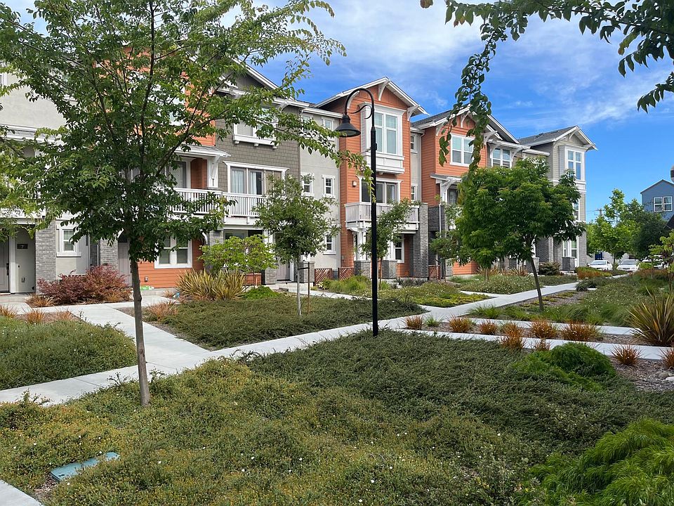 1st image of 810 Cotati Ter Unit 4