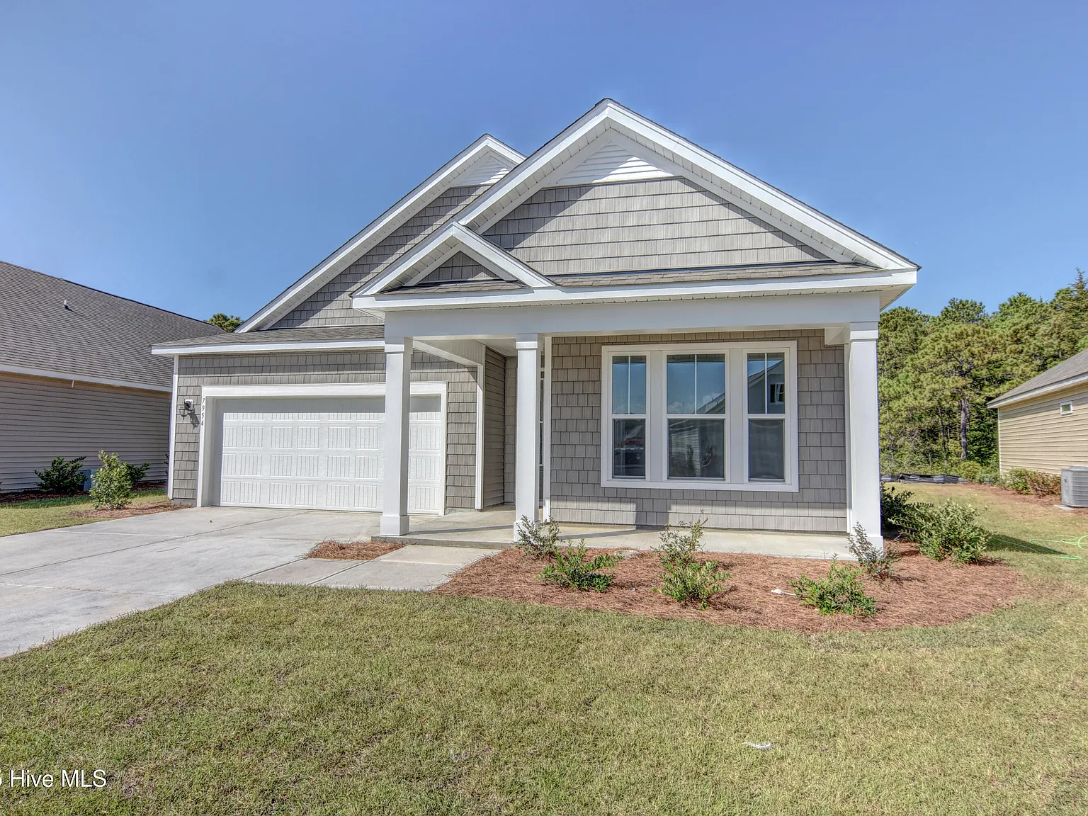 3 bed, 2.0 bath, 1796 sqft, $2,600 — Photo 1