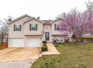 24647 Talladega Rd, Saint Robert, MO 65584