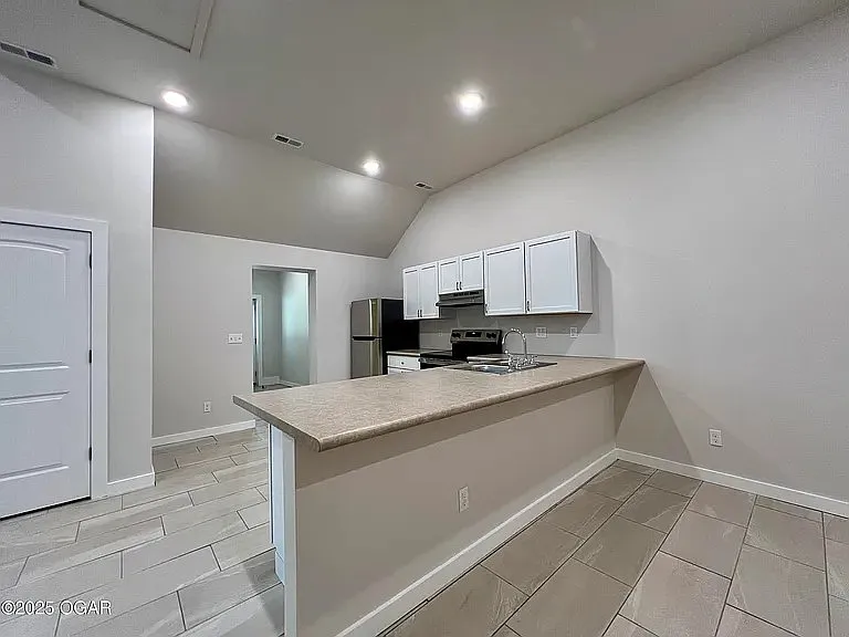 2 bed, 1000 sqft, $1,000 — Photo 4