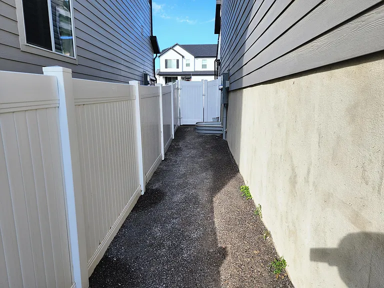 2156 N Wallflower Dr — Photo 31