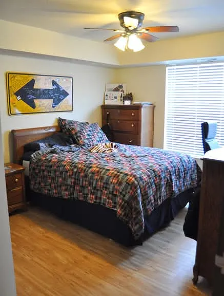 215 W Cascade Ave #104 — Photo 2