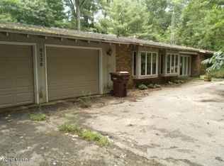 9520 Dunewood Dr, Bridgman, MI 49106