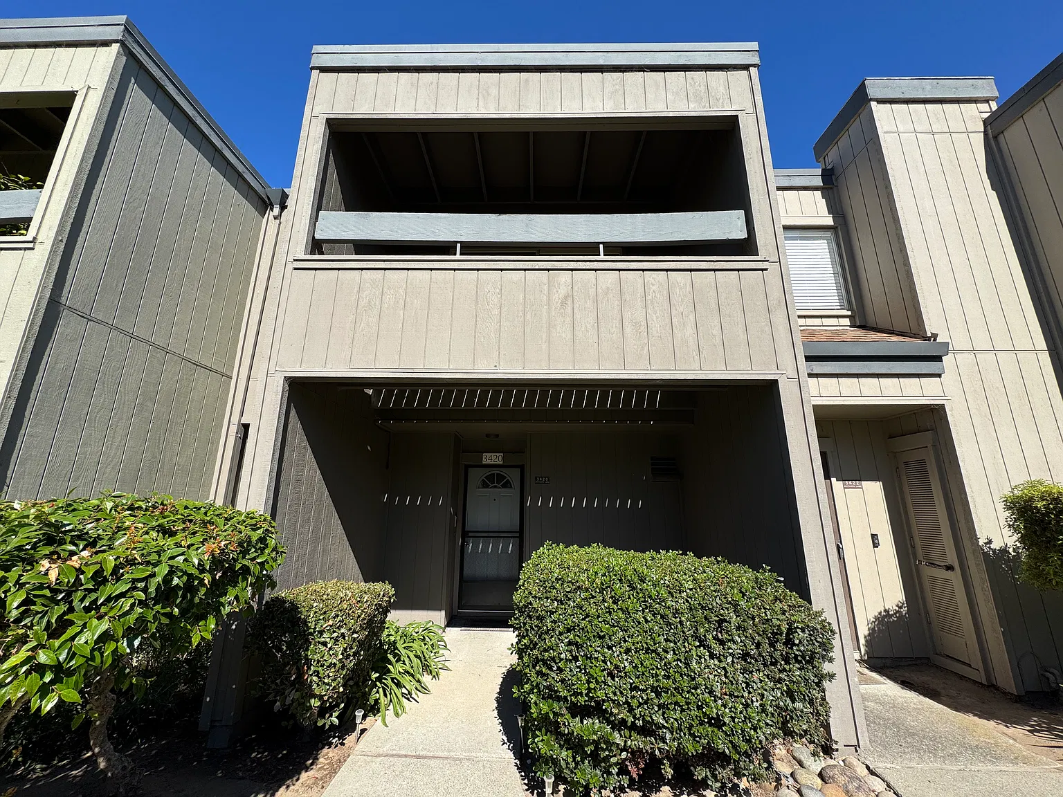 3 bed, 1.5 bath, 1312 sqft, $3,950 — Photo 2