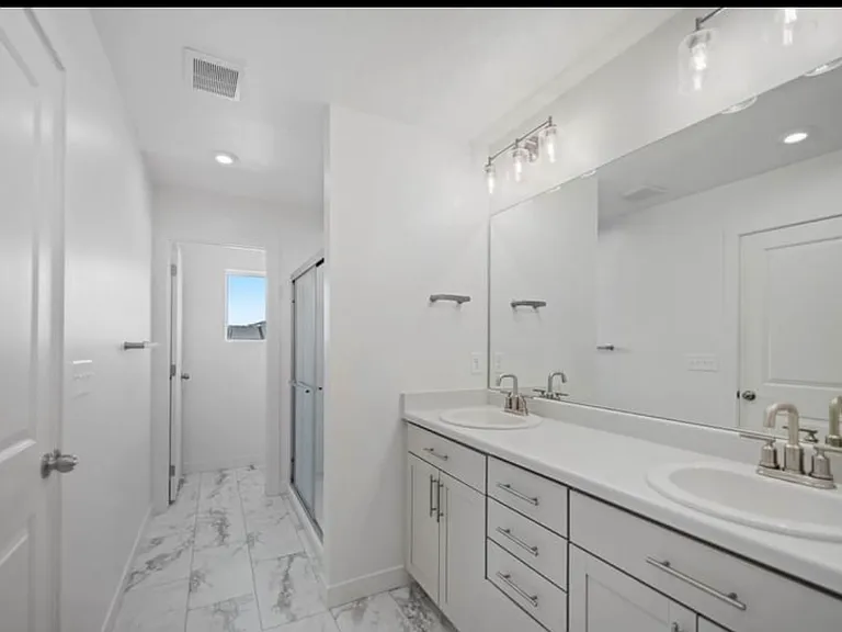 9352 N Vernham Ln — Photo 6