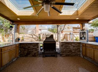 3808 Maywood Dr, Carrollton, TX 75007