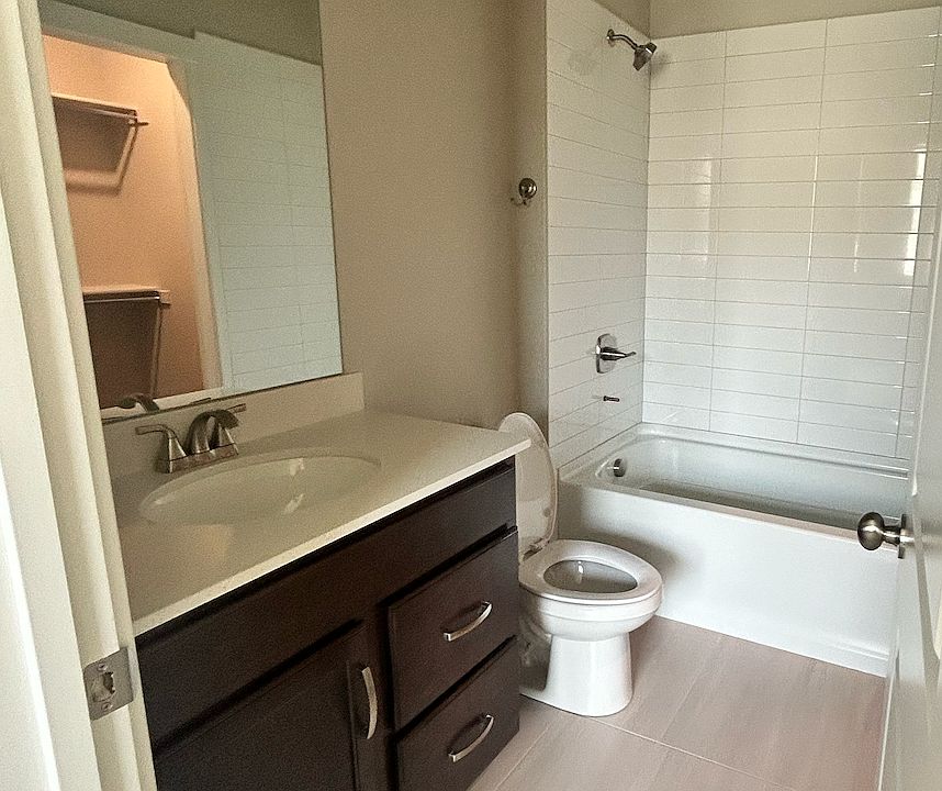 Guest bathroom upstairs.