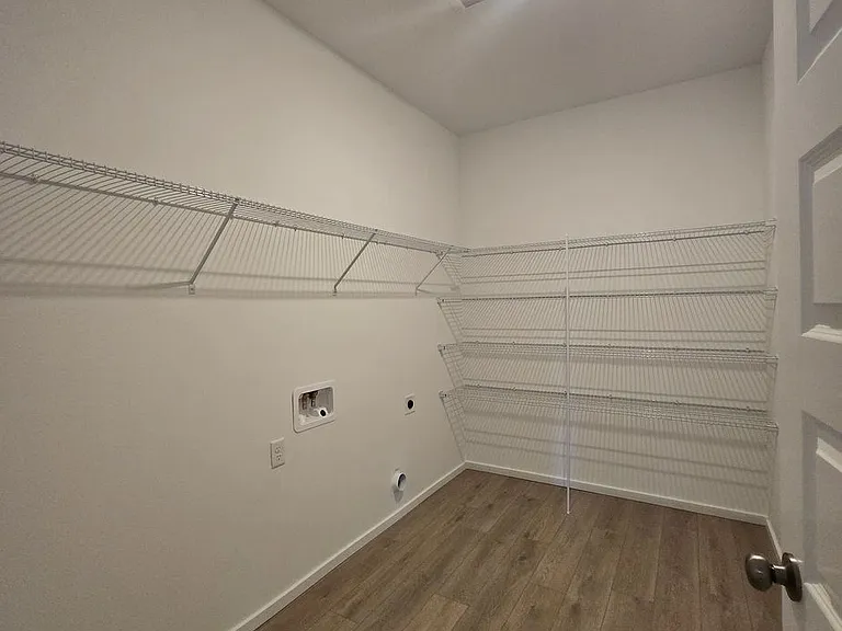 2700 Wonderland Way — Photo 20