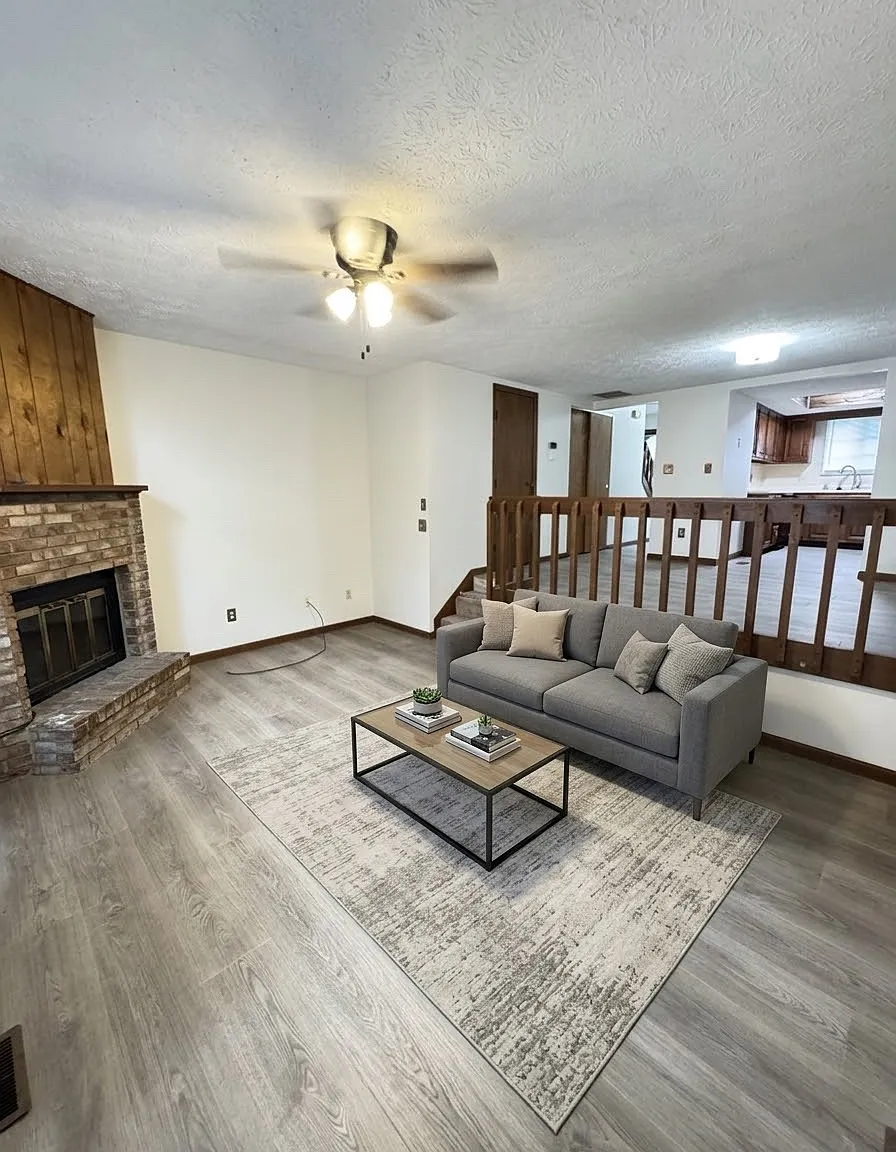 2 bed, 1.5 bath, 1260 sqft, $1,275 — Photo 1