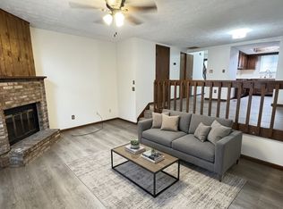1205 Stephenson Dr #B, Troy, OH 45373
