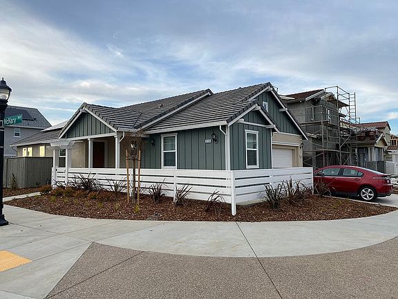 2nd image of 2153 McNary Way