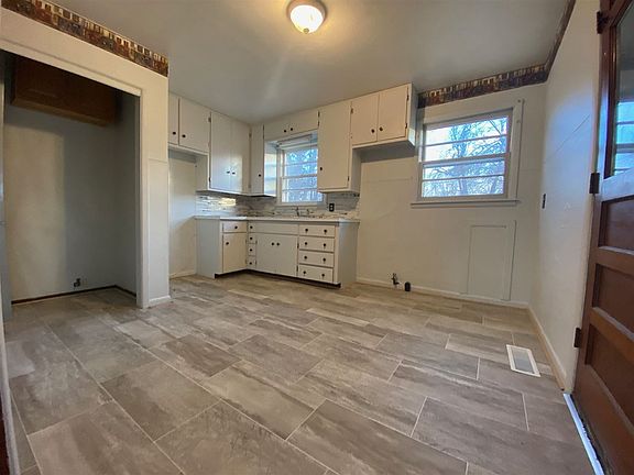 5th image of 209 Virginia Ave