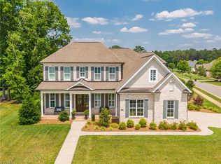 2495 Wellsburg Ct, Clemmons, NC 27012