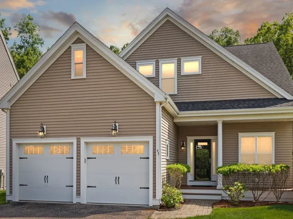 43 Winterberry Ln, North Easton, MA 02356
