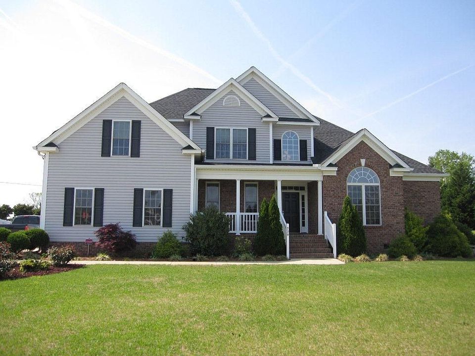 1st image of 220 Port Royal Pl