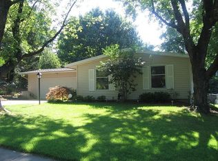 1654 Fairhills Dr, Saint Louis, MO 63146