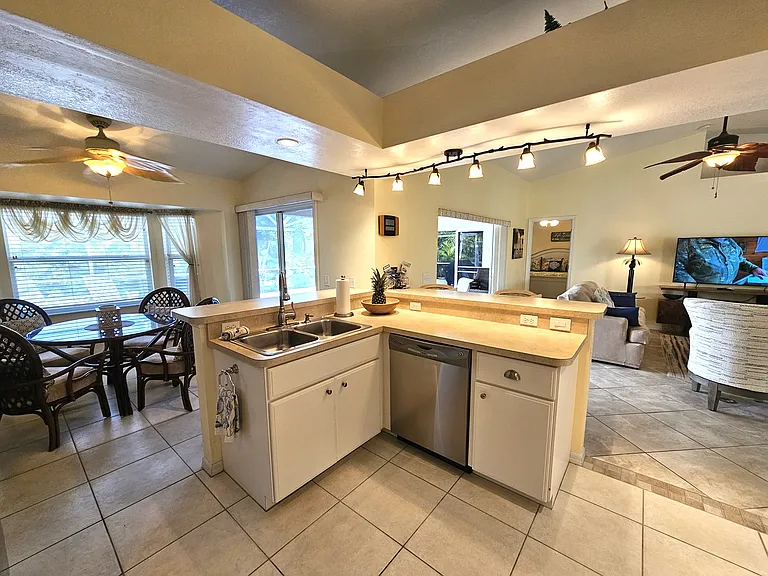 246 Albatross Rd — Photo 12