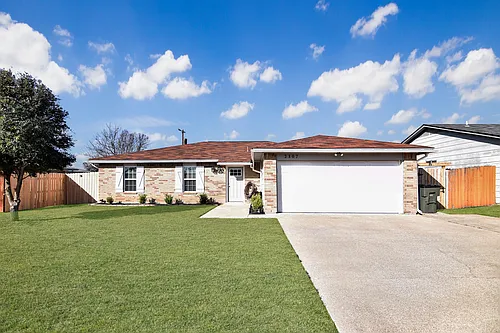 2307 Traverse Dr Photo 1